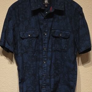 Rock & Republic Short Sleeve Button-Up Shirt – Size Medium